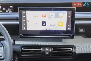 Центральний дисплей - Новий Citroen C3 Aircross 2 поколение кросовер