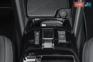 Фокус на эргономике - Новый  e-C4 1 поколение (FL) кроссовер-купе