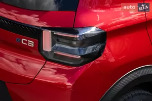 Ефектний акцент - Новий Citroen e-C3 1 поколение хетчбек
