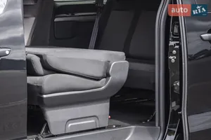  Доступ к третьему ряду - Новый Citroen SpaceTourer 1 поколение (FL) минивэн