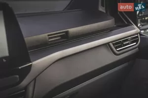 Вещи под рукой - Новый Ford Tourneo Custom 2 поколение минивэн