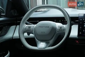 Минимализм управления - Новый Honda e:NP2 1 поколение кроссовер-купе