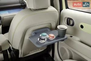 Відкидний столик для зручності - Новий Hyundai Inster EV 1 поколение кросовер
