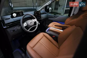 Кабіна пілота - Новий Hyundai Staria 1 поколение мінівен