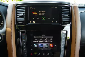 Интеграция смартфона с Apple CarPlay