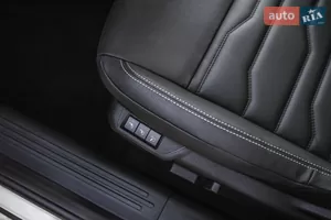 Відчуйте комфорт - Новий Jeep Avenger 1 поколение кросовер