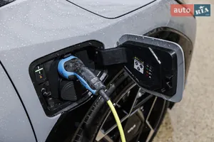 Инновационная электрозарядка Kia EV4 - Kia EV4 1 поколение хэтчбек