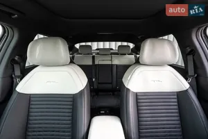 Інноваційний дизайн сидінь - Kia EV4 1 поколение седан