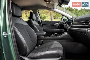 Салон Kia Sportage с комбинированными сиденьями - Новый  Sportage 5 поколение кроссовер