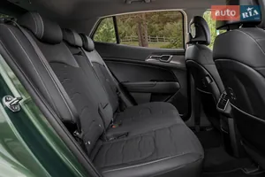 Задний ряд сидений Kia Sportage - Новый  Sportage 5 поколение кроссовер
