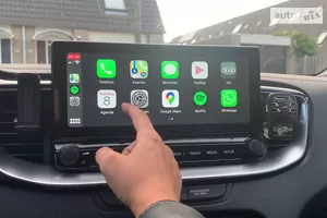 Підтримка додатків Apple CarPlay і Android Auto