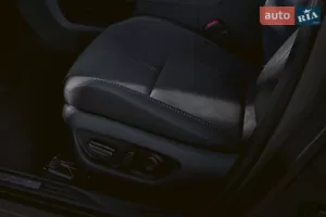 Індивідуальний комфорт - Новий  LBX 1 поколение кросовер