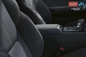 Центральний підлокітник - Новий  LBX 1 поколение кросовер