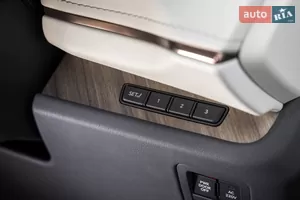 Пам’ятає кожен рух - Новий  LM 2 поколение мінівен