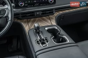 Центр управління комфортом - Новий  LM 2 поколение мінівен