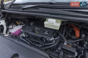 Гібридна сила в деталях - Новий  LM 2 поколение мінівен