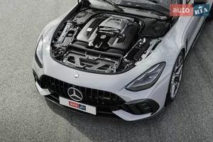 Мастерство под капотом - Новый Mercedes-Benz AMG GT C192 купе
