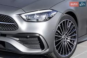 Сила першого враження - Новий Mercedes-Benz C-Class W206 седан