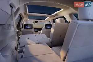 7 мест или грузовое пространство - Новый Mercedes-Benz EQS SUV X296 кроссовер