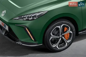 Спортивные акценты - Новый MG 4 I поколение хэтчбек