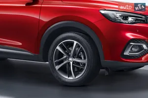 Елегантні колеса - Новий MG HS 1 поколение (FL) кросовер