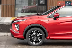 Динамика, зафиксированная в линиях - Новый Mitsubishi Eclipse Cross 1 поколение (FL) кроссовер