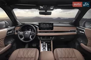 Преміальна еволюція інтер’єру - Новий Mitsubishi Outlander 4 поколение кросовер