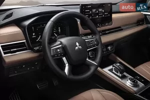 Центр керування з акцентом на преміум - Новий Mitsubishi Outlander 4 поколение кросовер