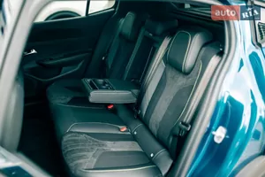 Деталі, що створюють затишок - Новий Peugeot 408 3 поколение ліфтбек