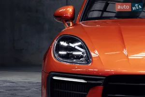 Вражаюча передня оптика - Новий Porsche Macan 95B (2nd FL) кросовер