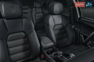 Комфортні передні сидіння - Новий Porsche Macan 95B (2nd FL) кросовер