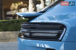 Витончені задні ліхтарі - Новий Porsche Macan 2 поколение кросовер