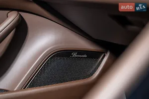 Витончена аудіосистема Burmester - Новий Porsche Taycan 1 поколение (FL) седан