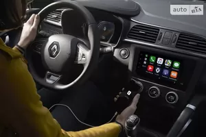 Поддержка приложений Apple CarPlay и Android Auto