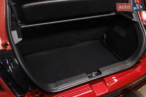 Багажное отделение авто - Новый Suzuki Swift 7 поколение хэтчбек
