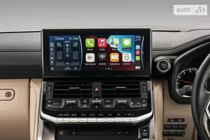 Поддержка систем Apple CarPlay и Android Auto