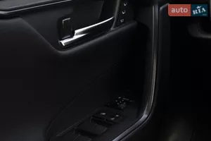 Преміальна ергономіка - Новий  RAV4 5 поколение (FL) кросовер