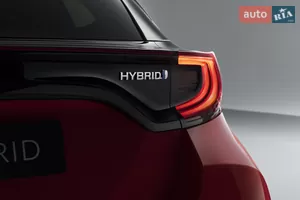 Підпис Toyota - Новий Toyota Yaris 4 поколение хетчбек