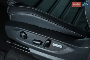 Электрорегулировка водительского сиденья - Volkswagen Amarok 1 поколение (FL) пикап