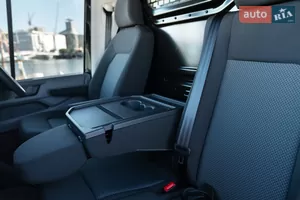 Рабочее место на колесах - Новый  Crafter 2 поколение фургон