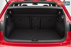 Продуман до мелочей - Новый Volkswagen Golf 8 поколение (FL) хэтчбек