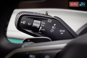 Зосередженість на дорозі - Новий Volkswagen Passat B9 універсал