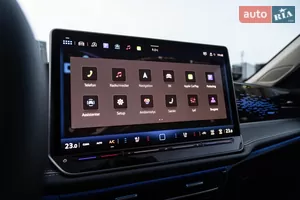 Візуальна чистота та нічний режим - Новий Volkswagen Passat B9 універсал