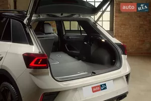 Комфорт завантаження - Новий Volkswagen T-Roc 1 поколение (FL) кросовер