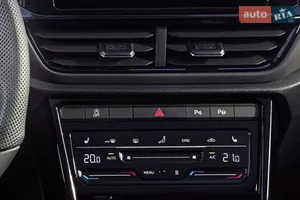 Сенсорний комфорт - Новий Volkswagen T-Roc 1 поколение (FL) кросовер