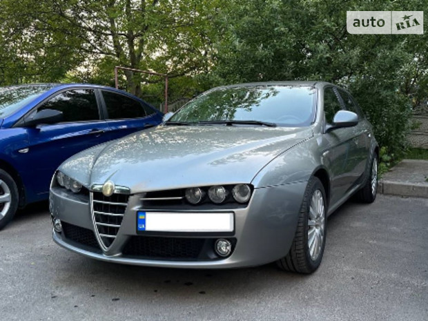 Alfa Romeo 159