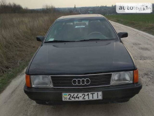 100 Audi 100