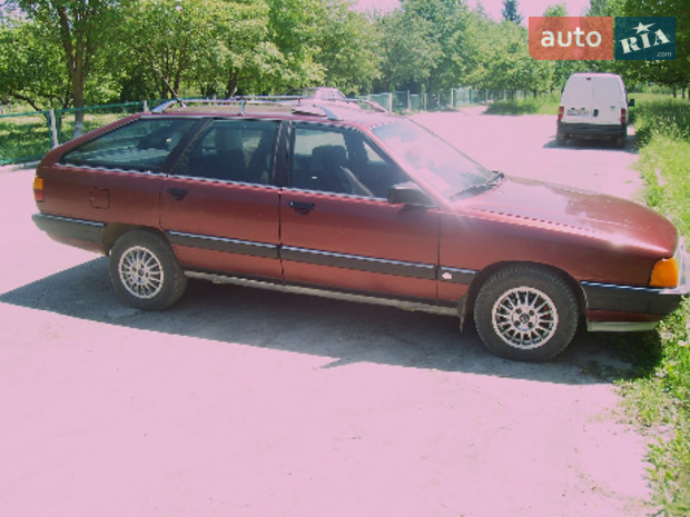 100 Audi 100
