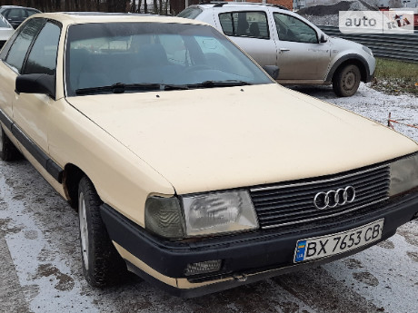 Audi 100 1983