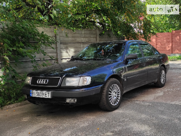 100 Audi 100